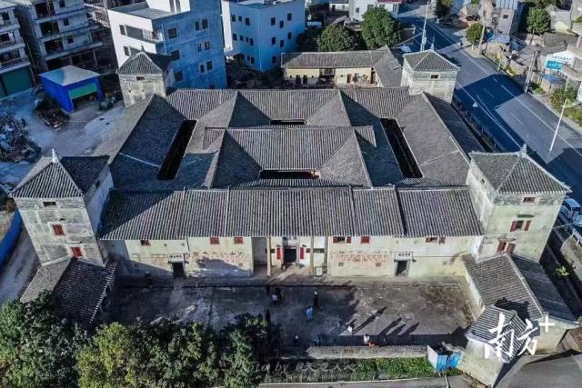 嘉應(yīng)學(xué)院籃球杯冠軍_籃校杯2020_籃校杯u17